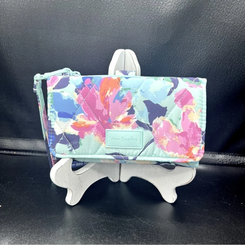 Vera Bradley RFID Smartphone Wristlet/ wallet in Cotton - Picture 4 of 9